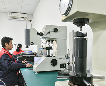 博潤(rùn)模具工廠設(shè)備